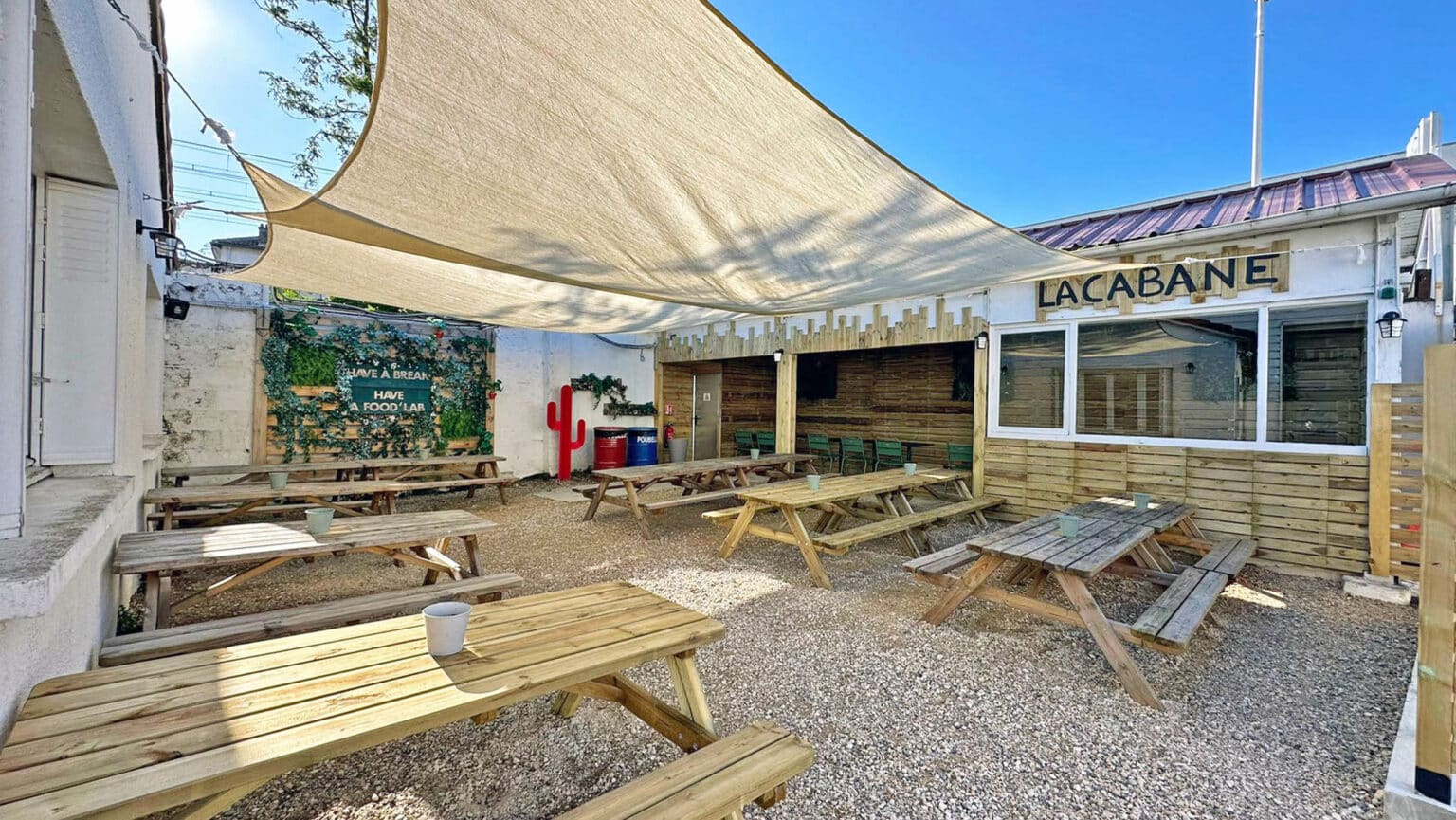 Terrasse Foodcourt Lyon 9